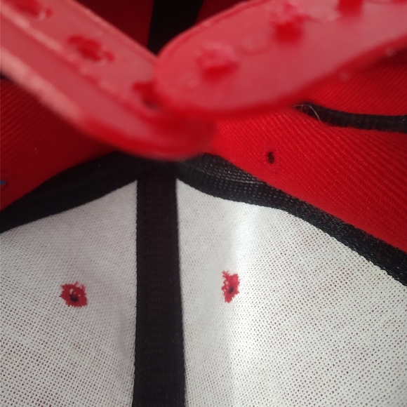 Georgia Bulldogs hat with classic G. Baseball style. Best for smaller head. GUC - Picture 9 of 12